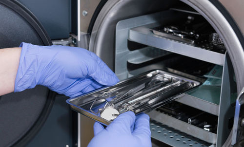 Documentazione obbligatoria e tracciabilit&agrave; delle procedure di sterilizzazione nello studio dentistico