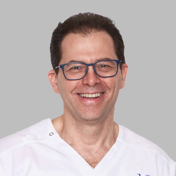 Dr. Nello De Martino